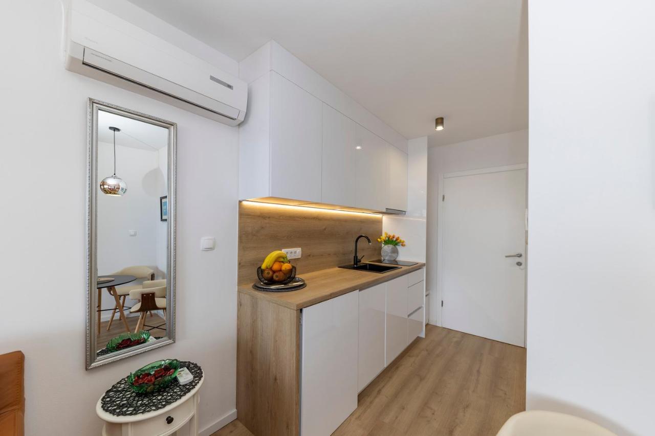 Apartmani Basioli Zara Esterno foto