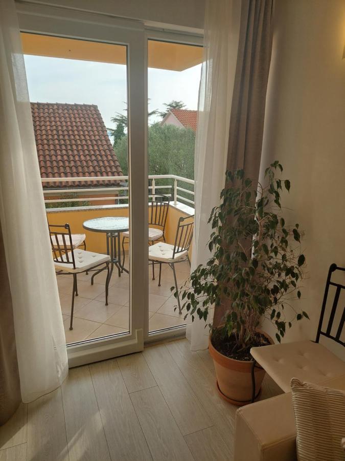 Apartmani Basioli Zara Esterno foto
